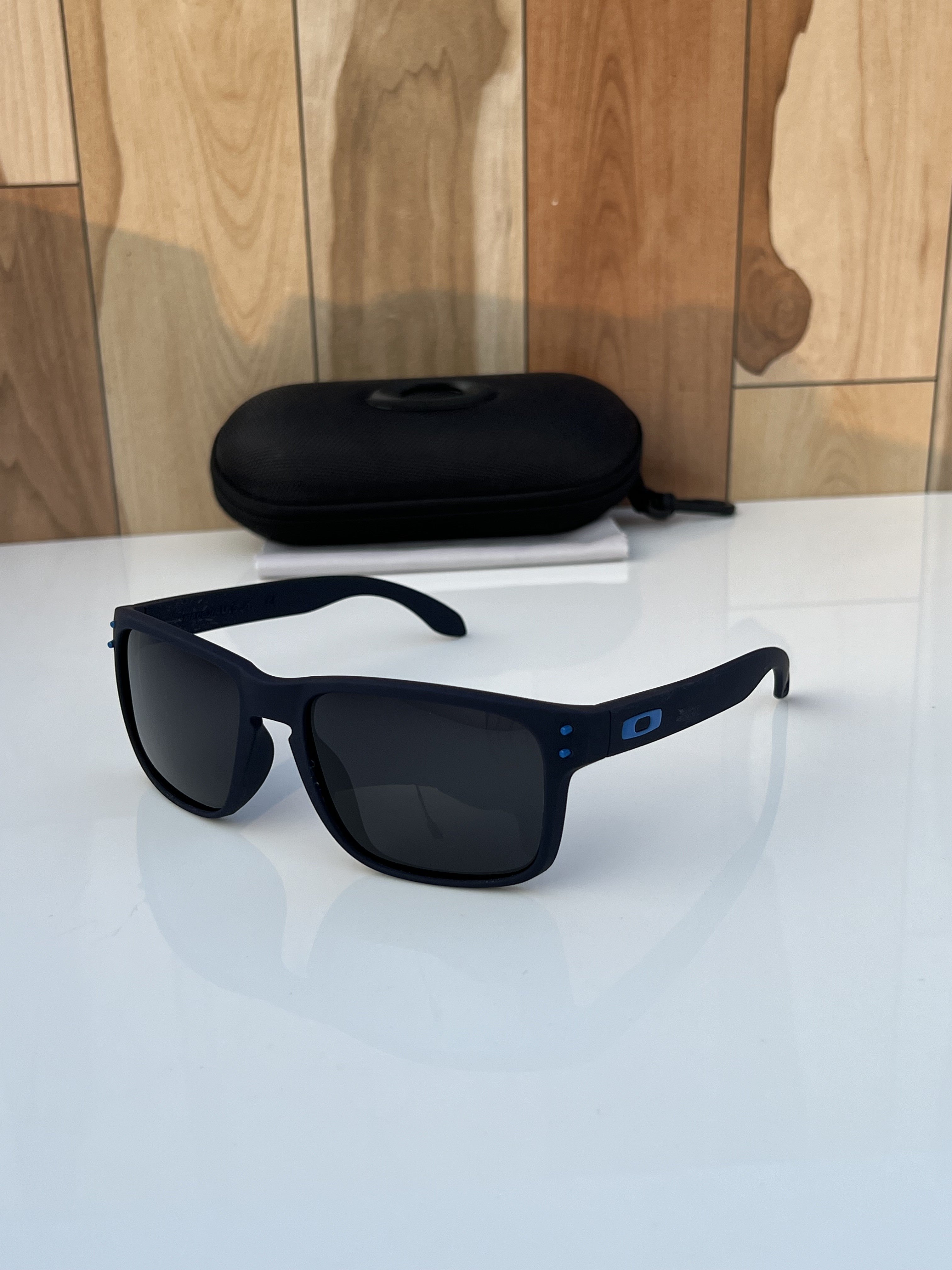 Premium Polarized Sunglasses with Matte Blue Frame and UV Protection- FunkyTradition