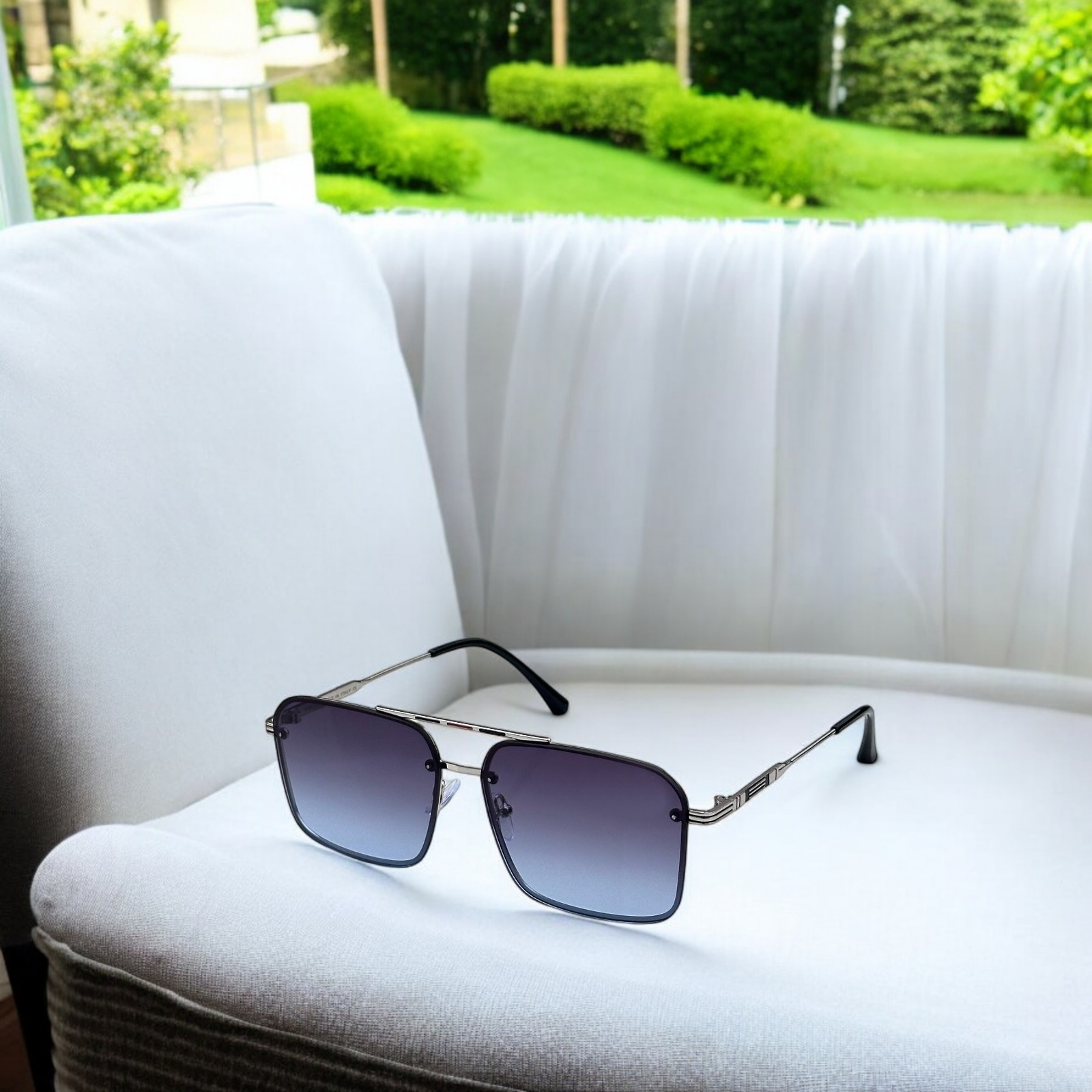Vintage Metal Frame Rectangle Sunglasses with Gradient Lenses- FunkyTradition