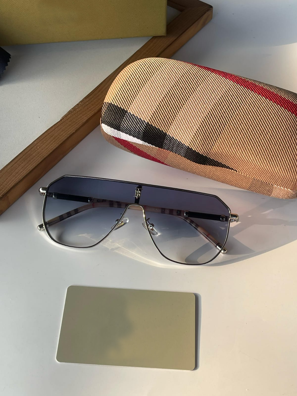 Luxury Check Arm Shield Sunglasses – Gold Frame with Gradient Black Lens