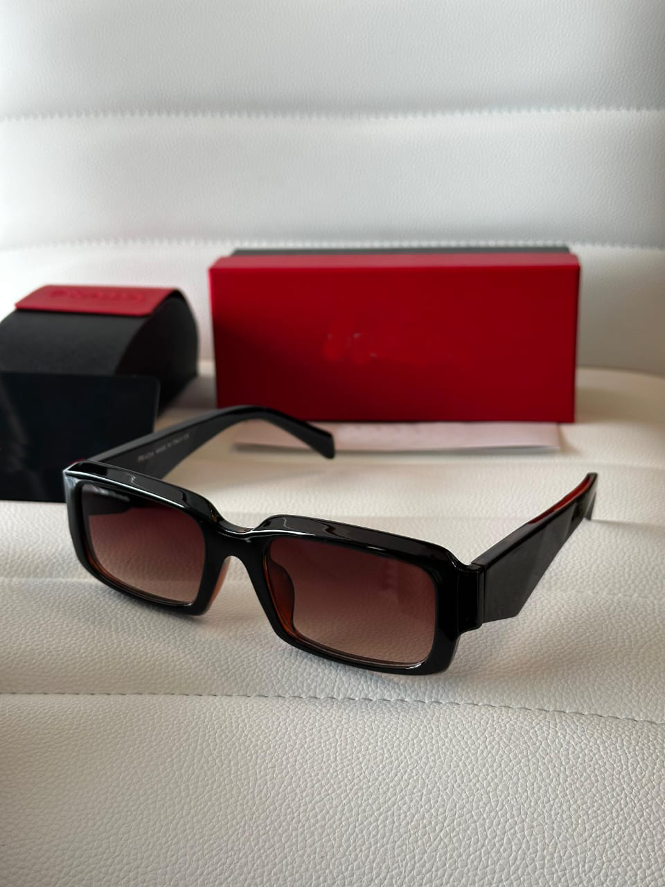 Luxury Black Rectangular Sunglasses – Oversized UV Protection Fashion Eyewear for Men & Women