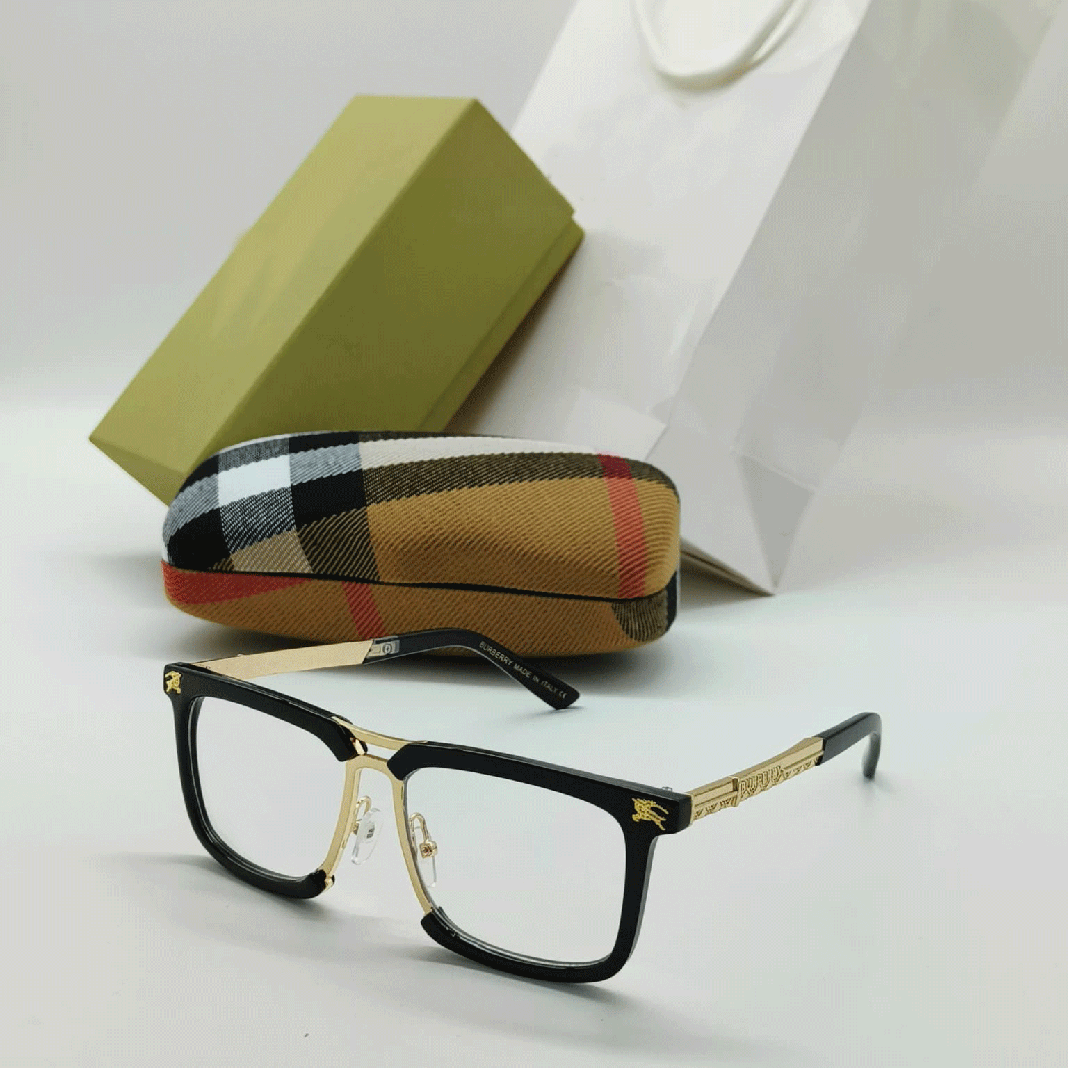 Luxury Black Gold Designer Glasses with Elegant Case High-Quality