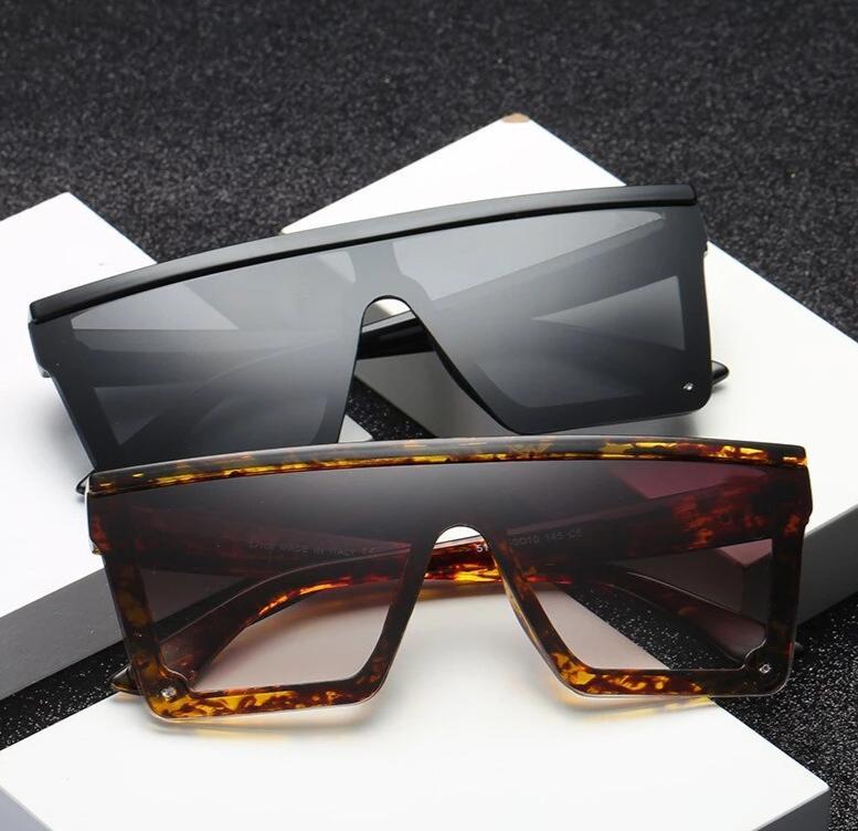 Stylish Flat Square Vintage sunglasses For Men And Women -FunkyTradition