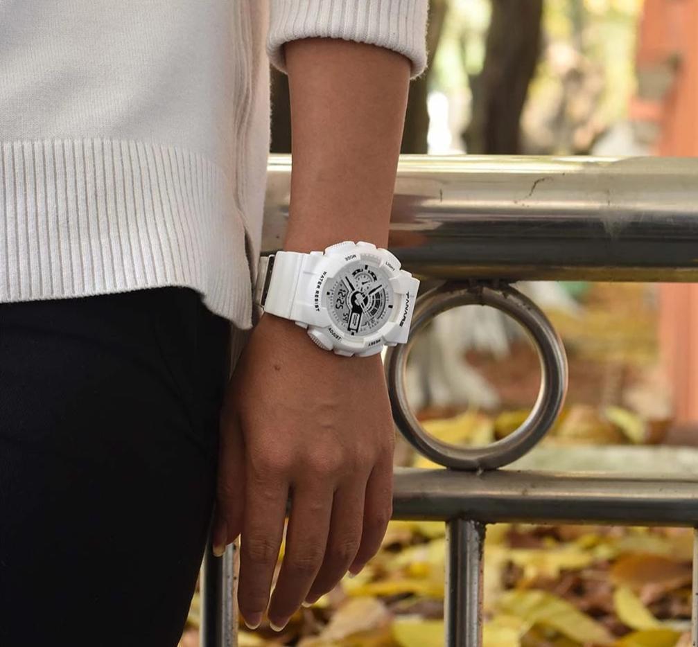 Most Stylish Commemorative Edition Sports Watch For Men And Women-FunkyTradition