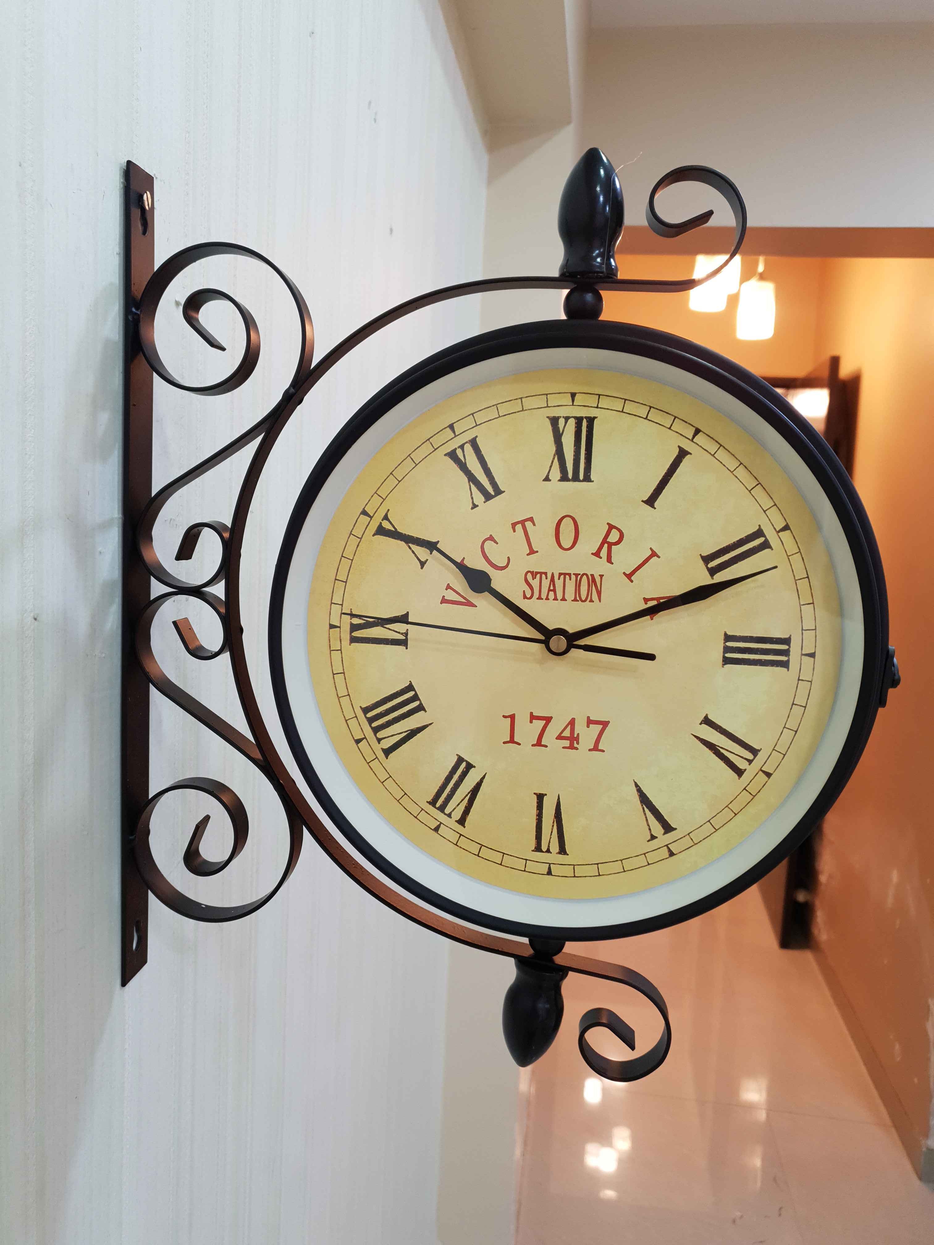 FunkyTradition Luxury Look Black Round Wall Hanging Double Sided 2 Faces Retro Victoria Station Wall Clock