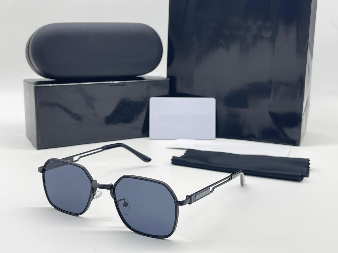 Luxury Gold Frame Square Sunglasses – UV Protection Unisex Eyewear (Blue, Black & Brown Variants)