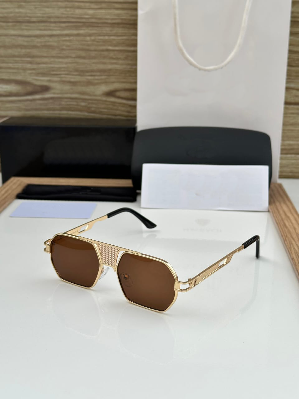 Luxury Gold and Black Rimless Square Sunglasses for Men – Gradient UV400 Lens, Metal Frame