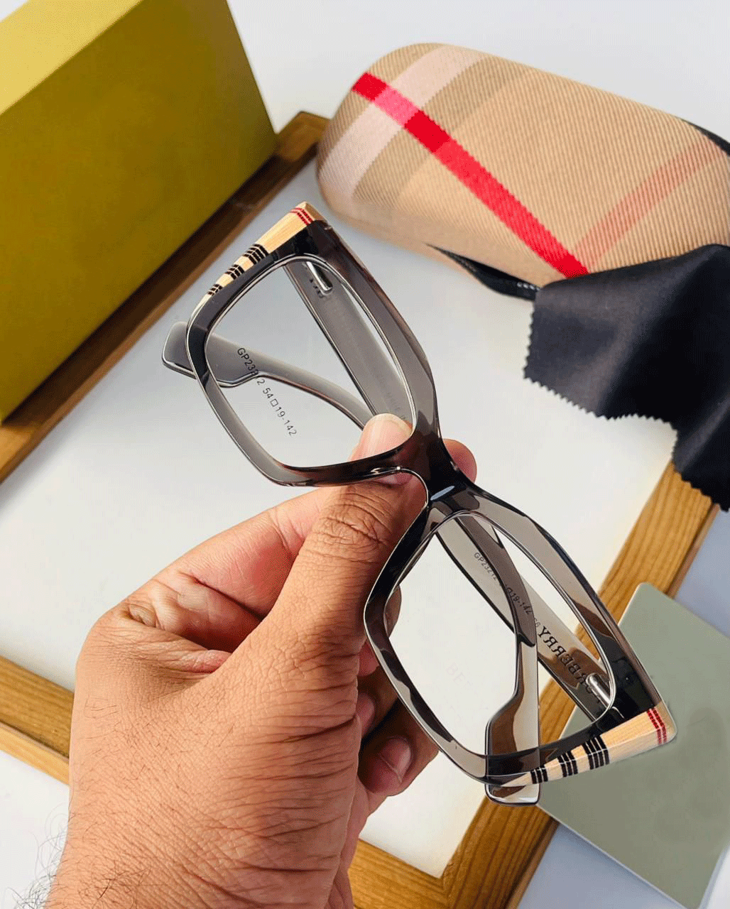 Luxury Square Gradient Eyeframes- Multicolor Frame | Premium UV Protection