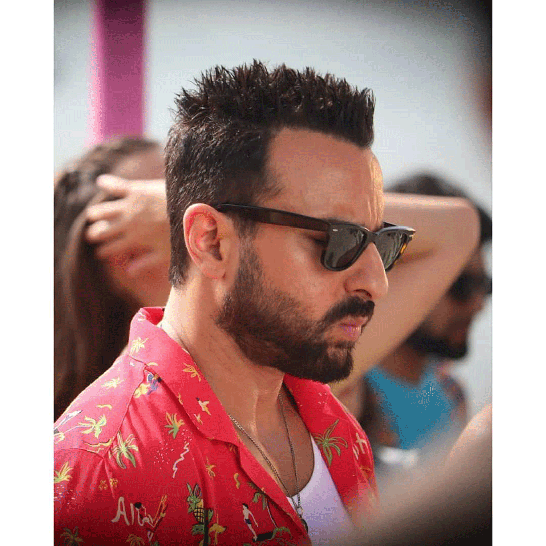 Stylish Square Saif Ali Khan Wayfarer Sunglasses-FunkyTradition