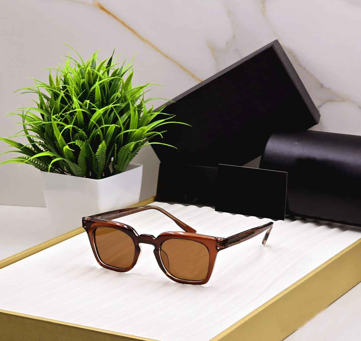 Classic Black Retro-Style Sunglasses with Sleek Design- FunkyTradition