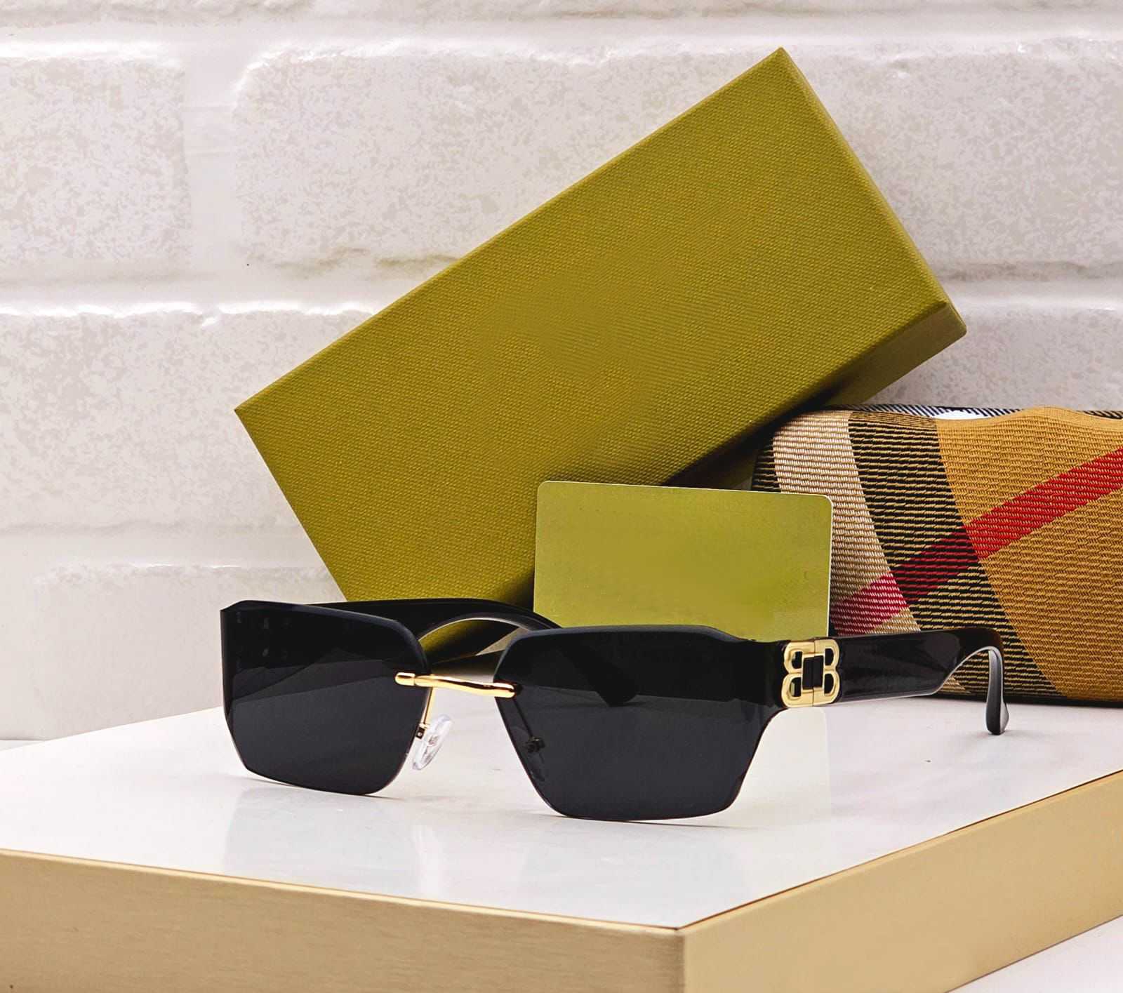 Luxury Semi-Rimless Square Sunglasses with Gold Side Detail - FunkyTradition