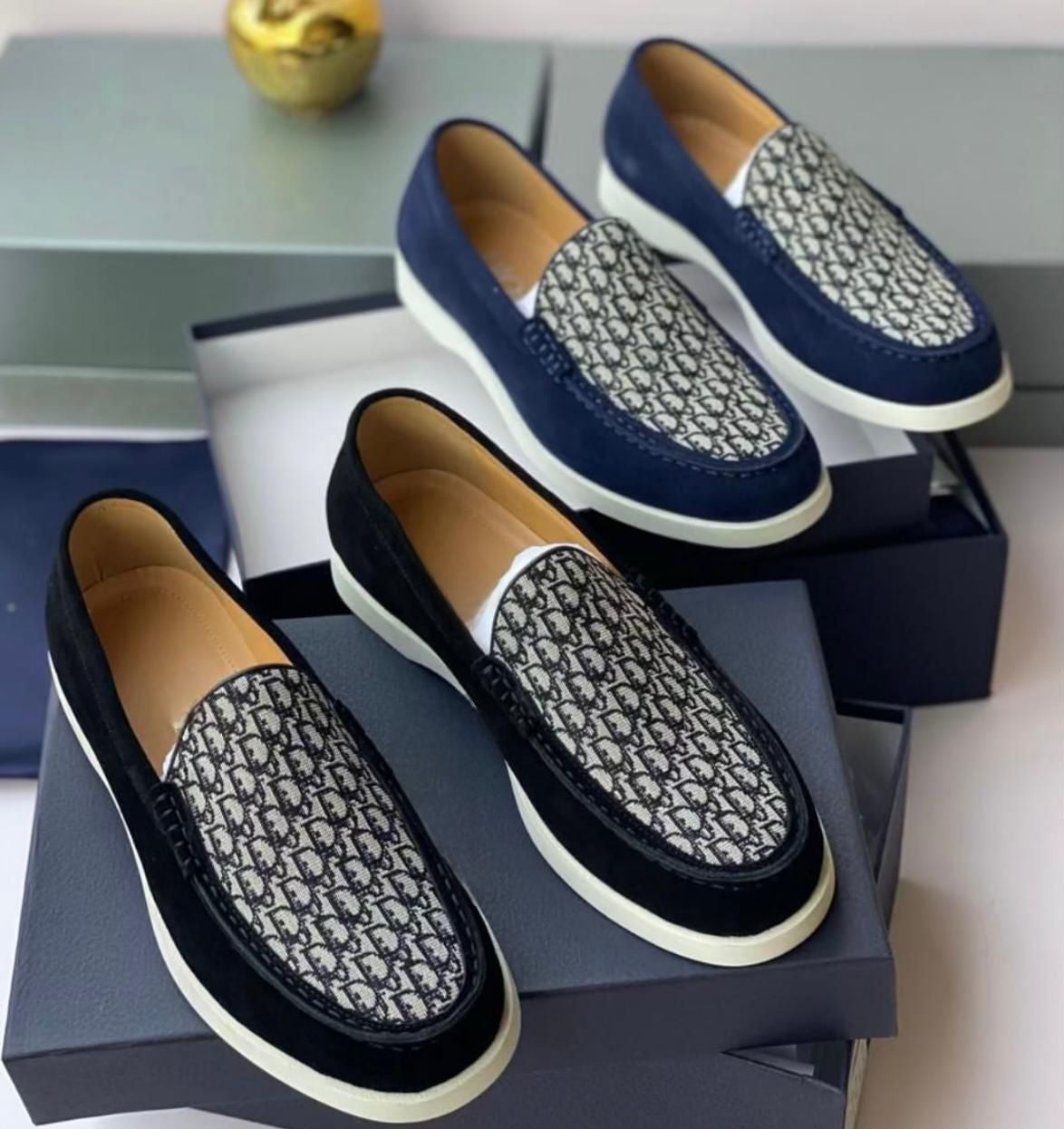 Men's Luxury Loafers: Black Suede Faux Leather with Designer Print
