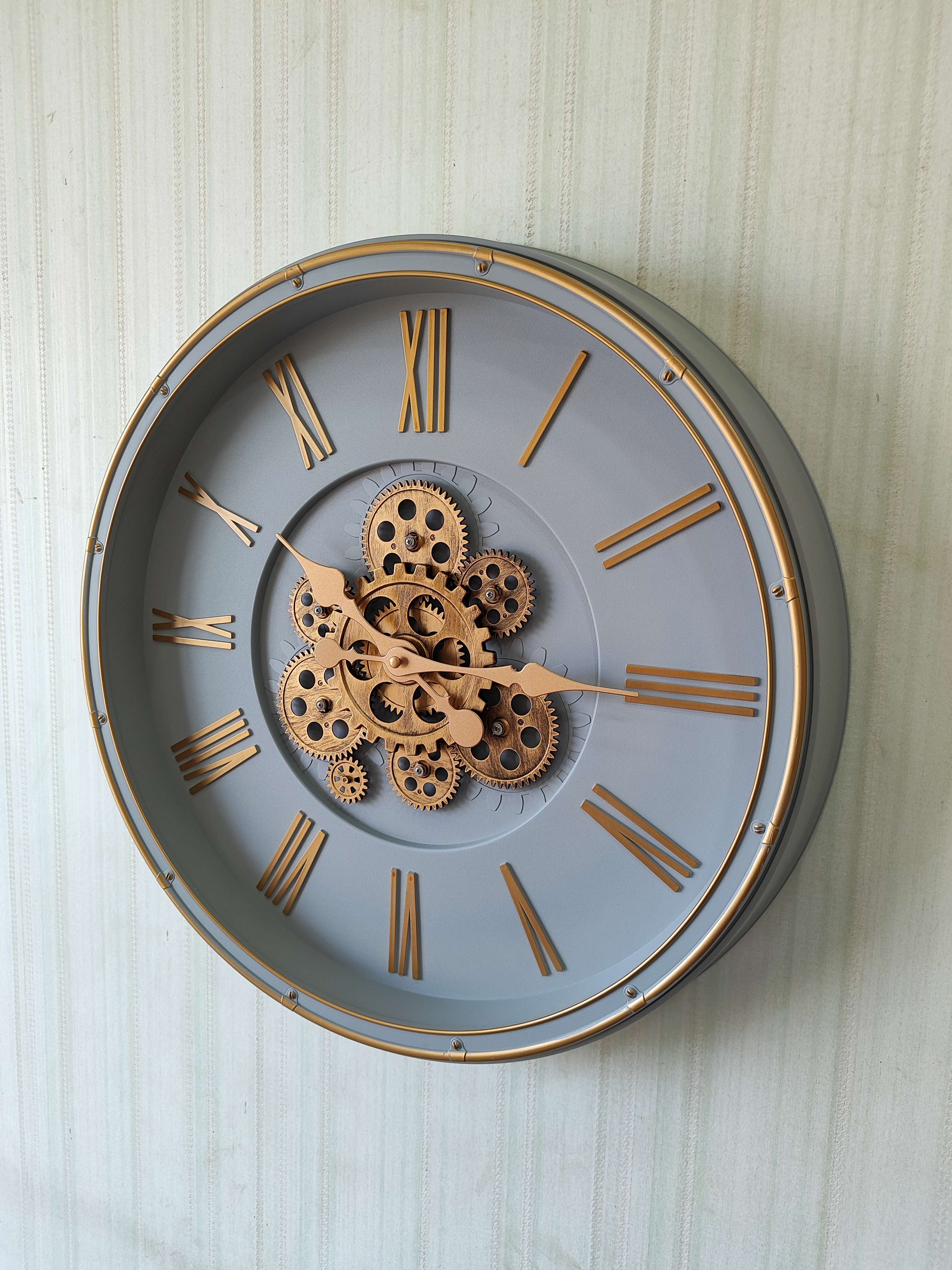 FunkyTradition Retro Style Moving Gear Wall Clock Chronograph Working Wall Watch 52 CM Tall