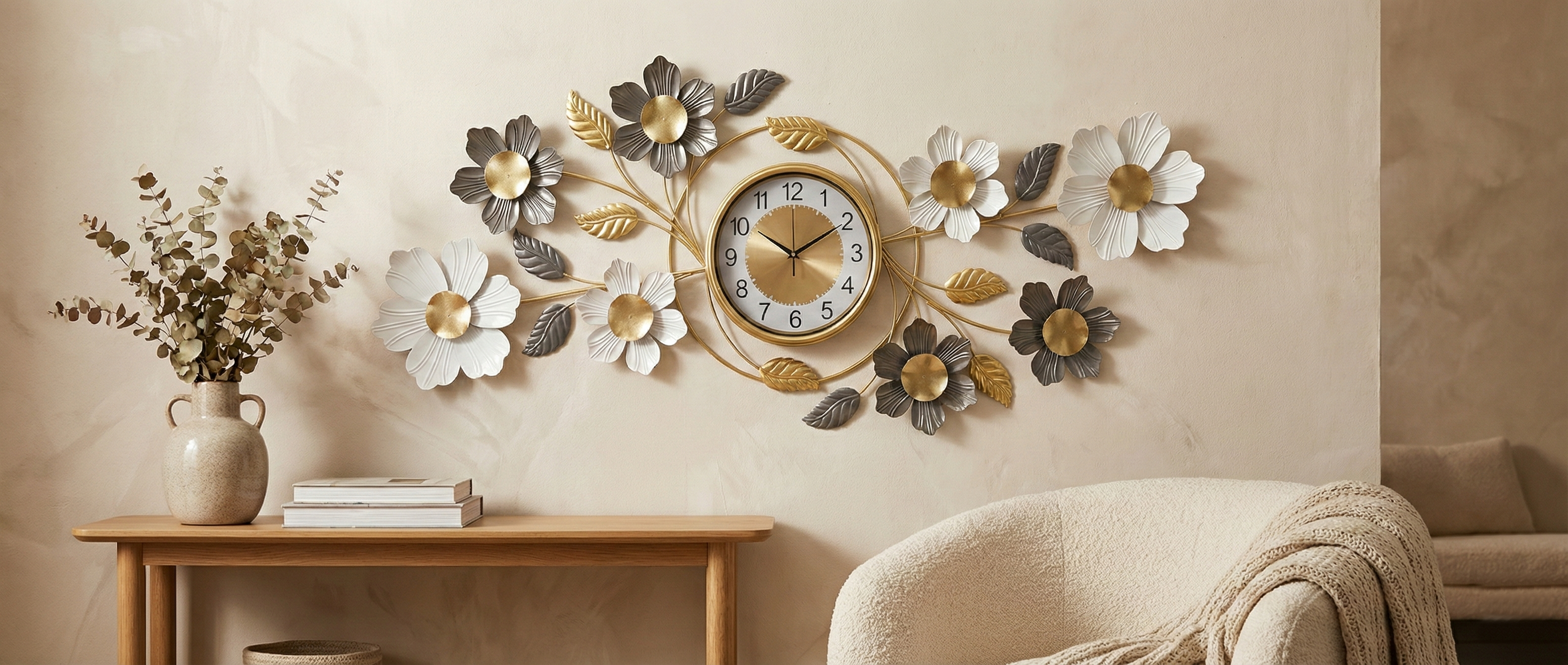 Luxury iron wall clock with floral design