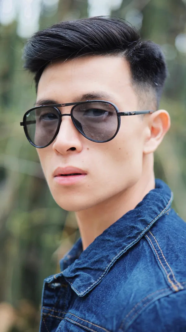 Photochromic and UV-Protected Black Aviator Sunglasses for Men & Women- FunkyTradition