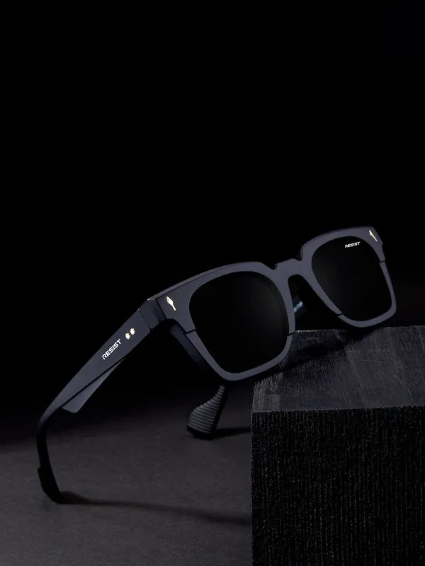 Polarized And UV Protected Black Wayfarer Sunglasses For Men & Women- FunkyTradition