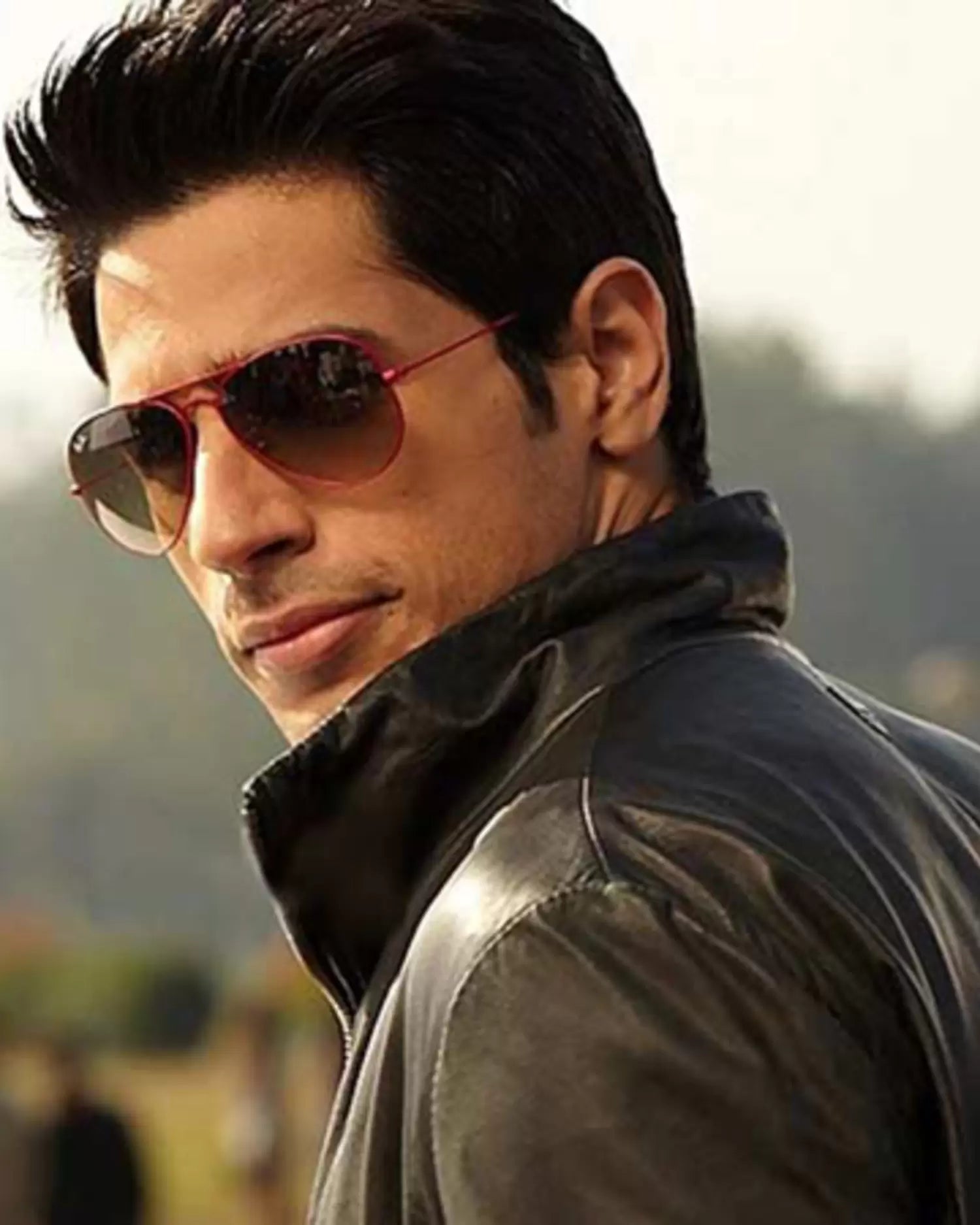 Sidharth Malhotra Premium Aviator Italian Designer Metal Sunglasses - FunkyTradition
