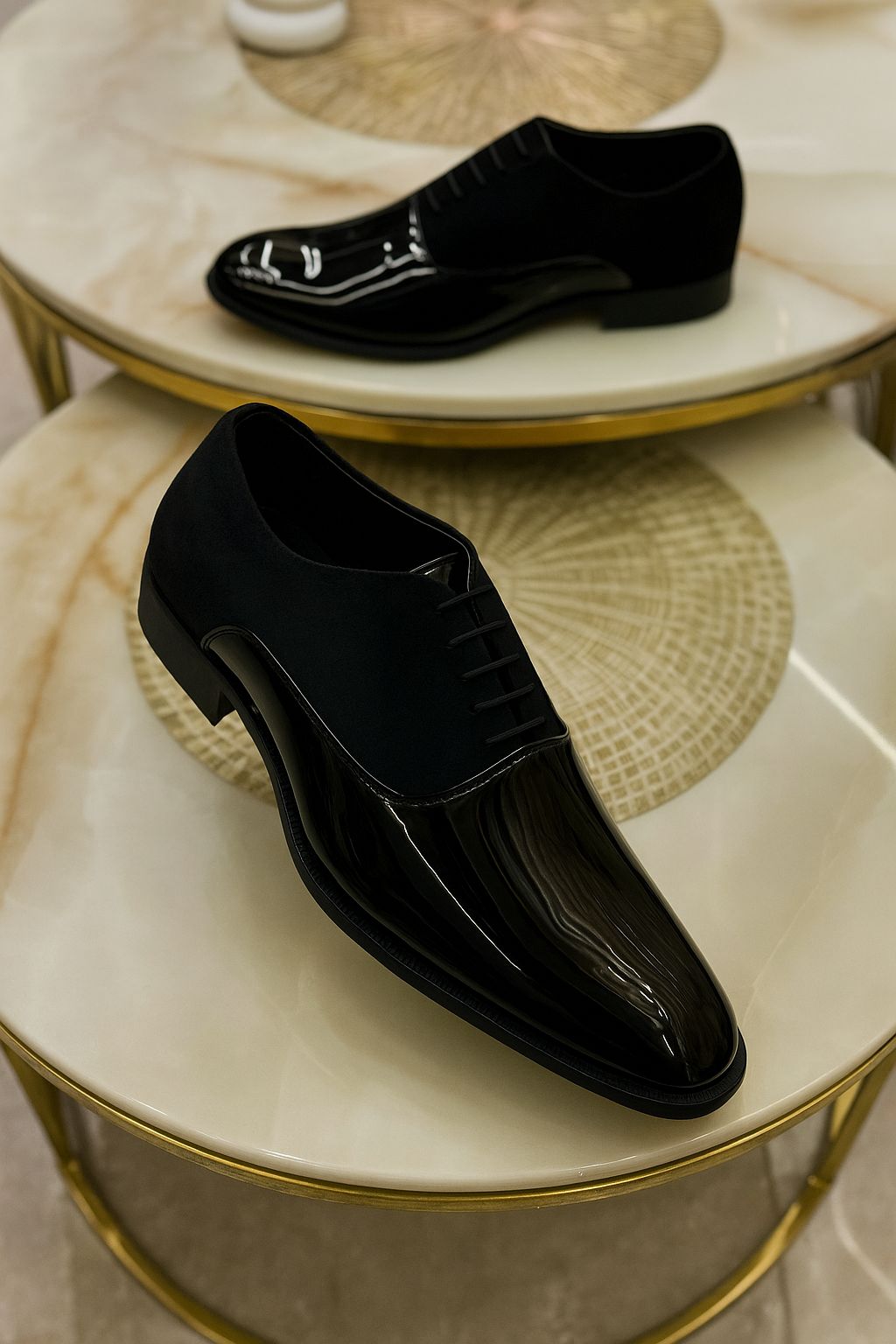 Stylish Men's Lace-Up Oxford Shoes with TPR Sole – Black Patent Leather Vamp