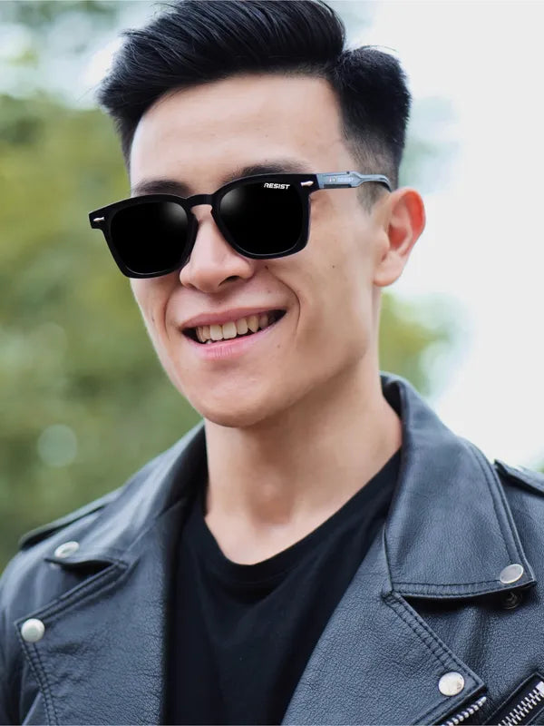 UV Protected Black Wayfarer Sunglasses For Men & Women- FunkyTradition