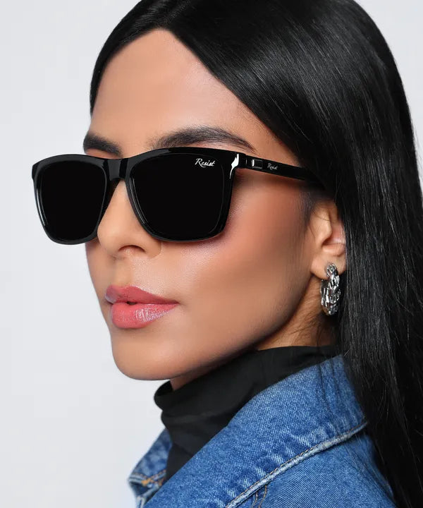 UV Protected Grey Black Wayfarer Sunglasses For Men & Women- FunkyTradition