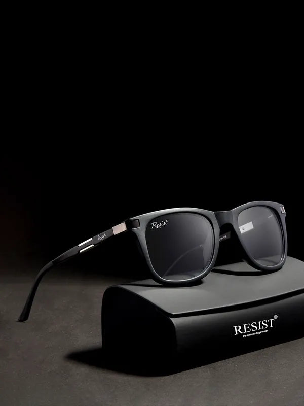 Photochromic and UV Protected Black Wayfarer Sunglasses For Men & Women- FunkyTradition