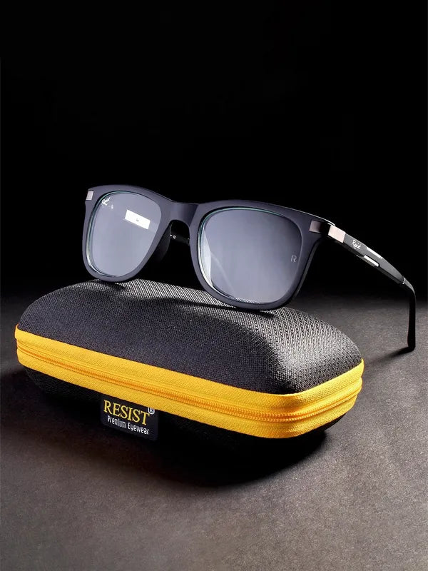 Photochromic and UV Protected Black Wayfarer Sunglasses For Men & Women- FunkyTradition