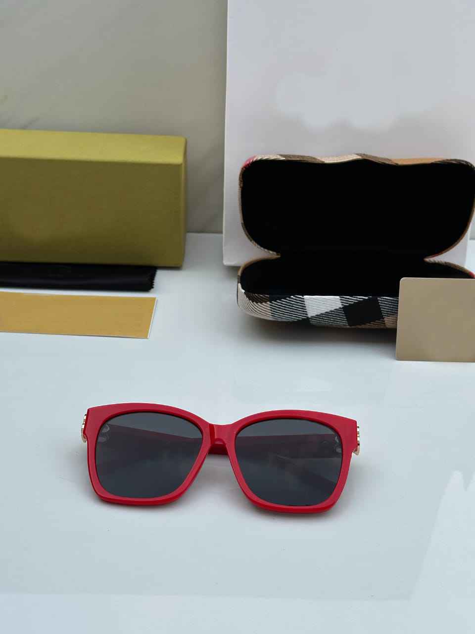 Kriti Sanon Inspired Bold Frame Sunglasses for Women – Trendy Oversized Shades (Red, Pink, White, Clear)
