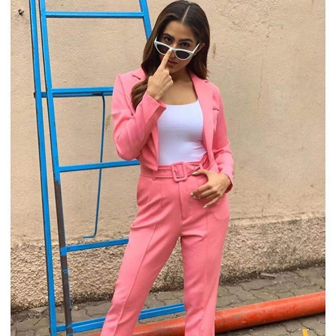 Sara Ali Khan Stylish Cateye Candy Sunglasses For Women-FunkyTradition