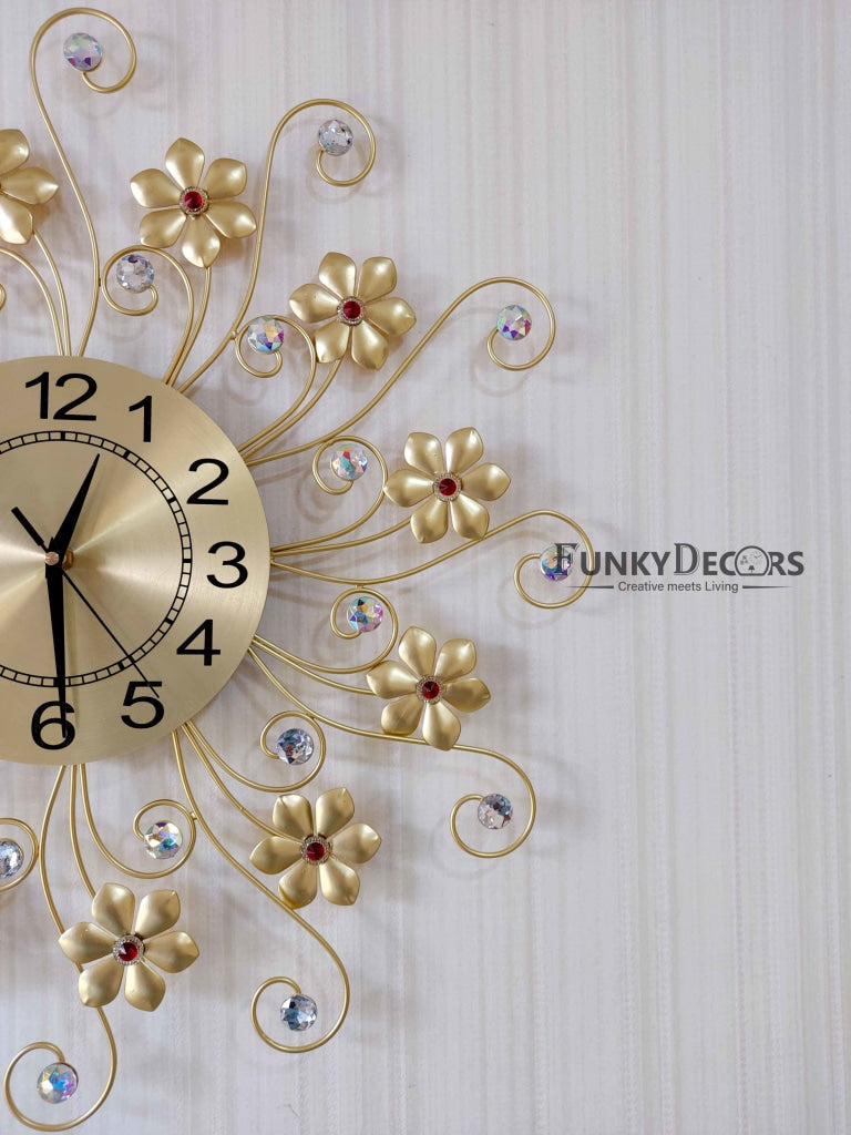 Funkytradition 3D Golden Flower Wall Clock Watch Decor For Home Office And Gifts 62 Cm Tall Clocks