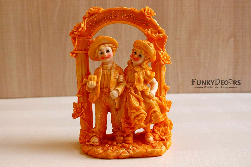 FunkyTradition Designer Valentine Anniversary Romantic Romeo Juliet Poly Couple Statue Figurine Idol