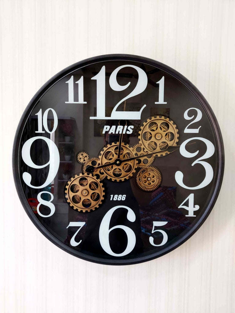 Funkytradition Metallic Royal Retro Style Metal Wall Clock With Glass Frame And Moving Gear