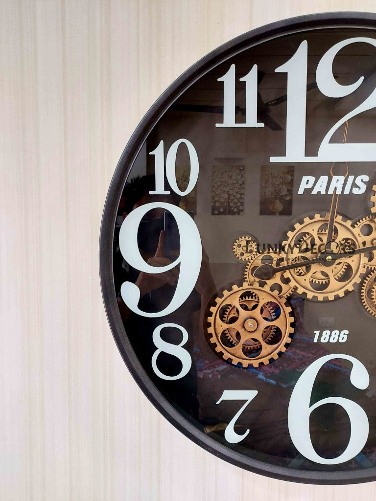 Funkytradition Metallic Royal Retro Style Metal Wall Clock With Glass Frame And Moving Gear