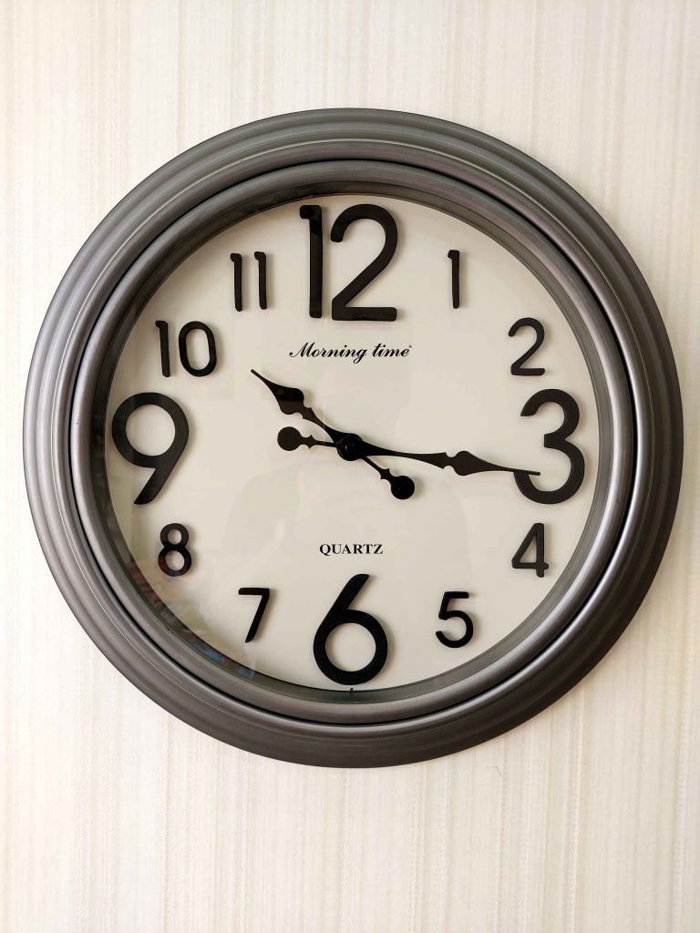 Funkytradition Royal Designer Big Font Silver Grey Wall Clock Watch Decor For Home Office And Gifts