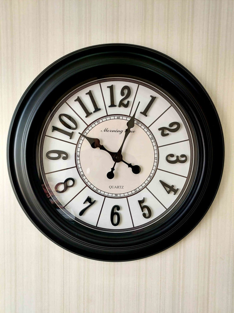 Funkytradition Royal Designer Big Font Wall Clock Watch Decor For Home Office And Gifts 55 Cm Tall