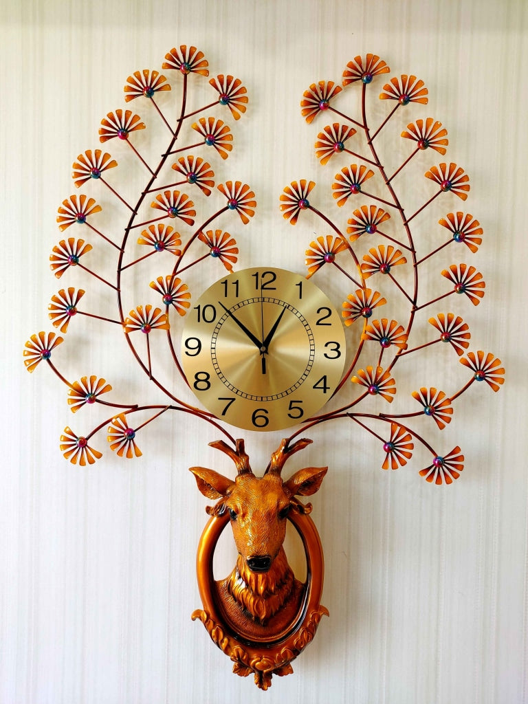 Funkytradition Royal Multicolor Reindeer Metal Wall Clock For Home Office Decor And Gifts 90 Cm Tall