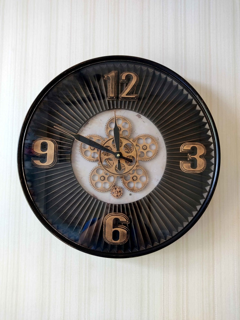 Funkytradition Royal Retro Style Metal Wall Clock With Glass Frame And Moving Gear Chronograph