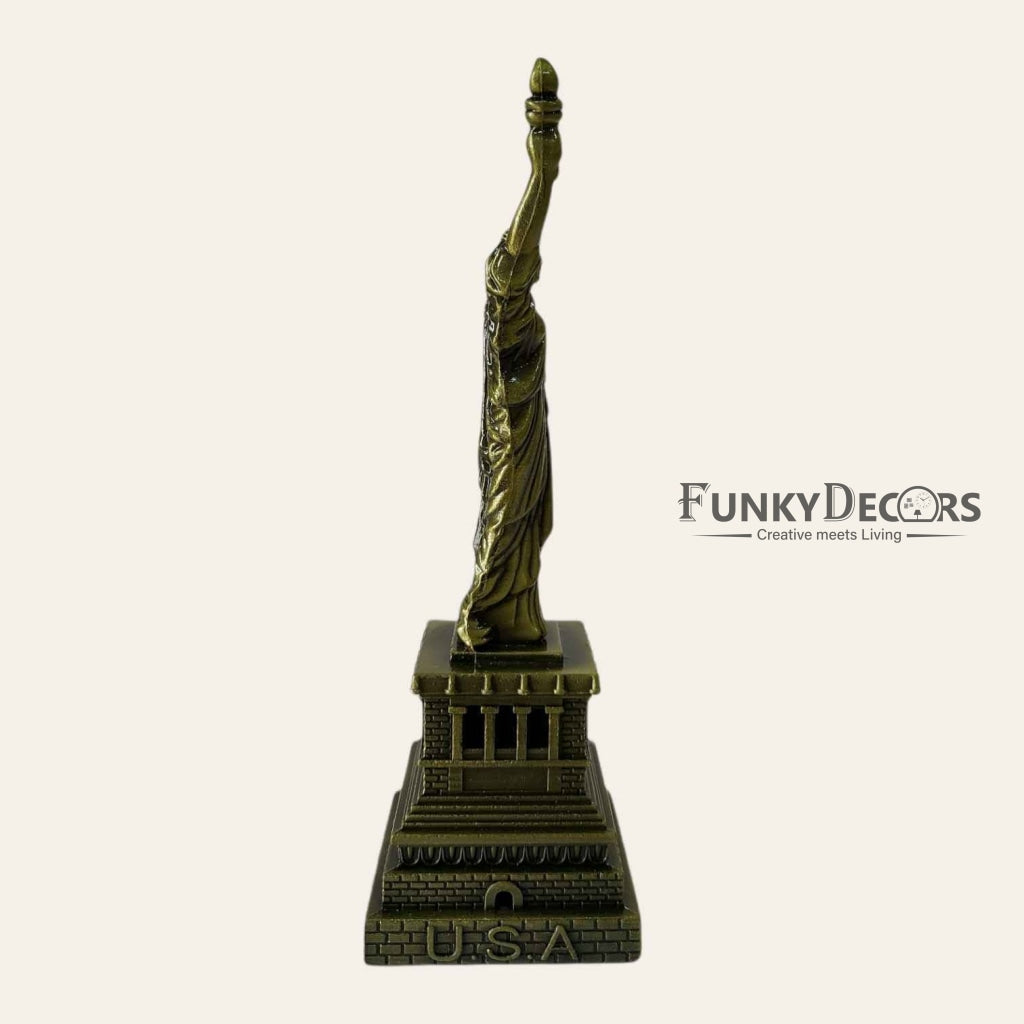 FunkyTradition Statue Of Liberty New York City Showpiece For Home Office Decor And Anniversary