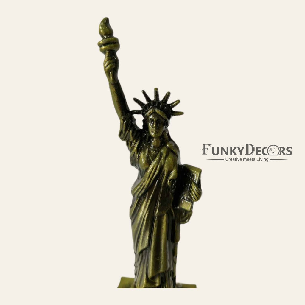 FunkyTradition Statue Of Liberty New York City Showpiece For Home Office Decor And Anniversary