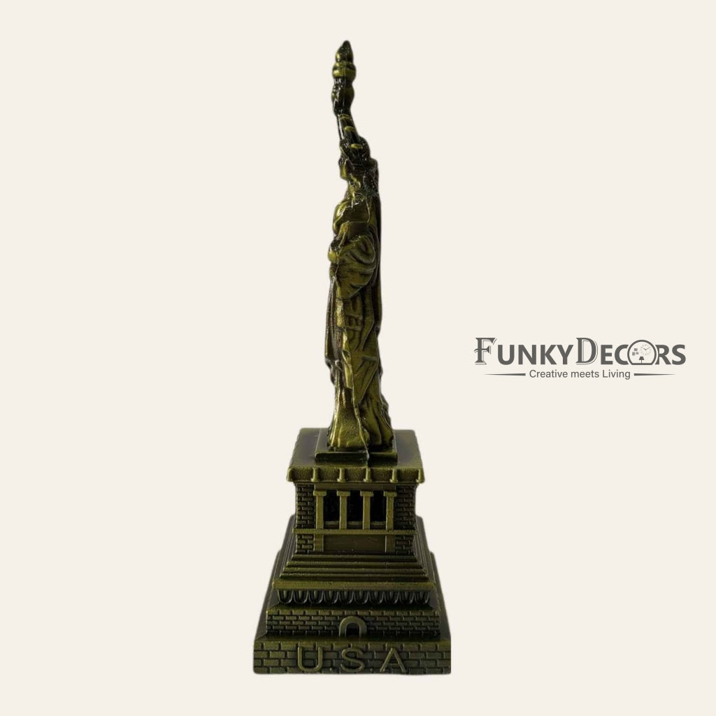 FunkyTradition Statue Of Liberty New York City Showpiece For Home Office Decor And Anniversary