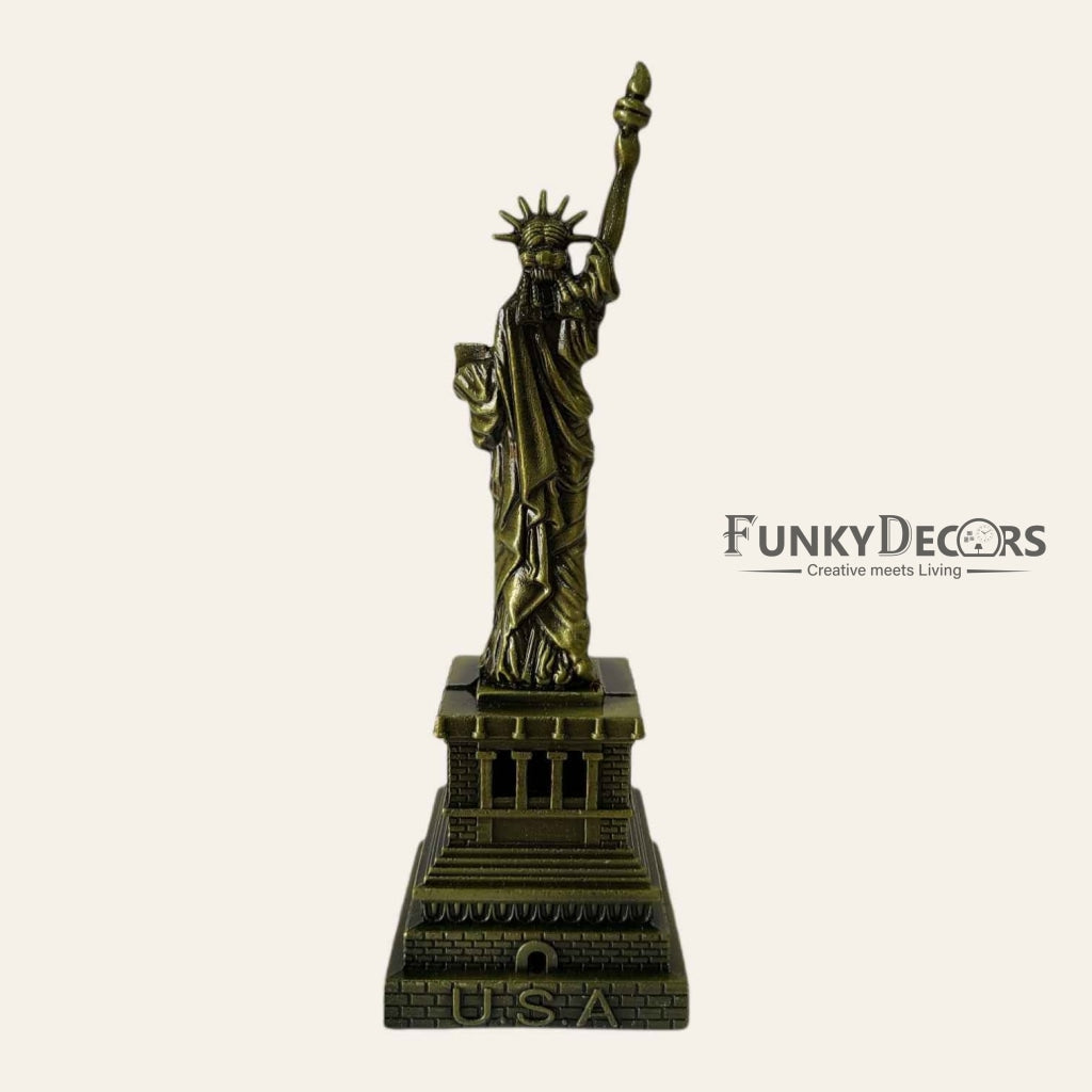 FunkyTradition Statue Of Liberty New York City Showpiece For Home Office Decor And Anniversary