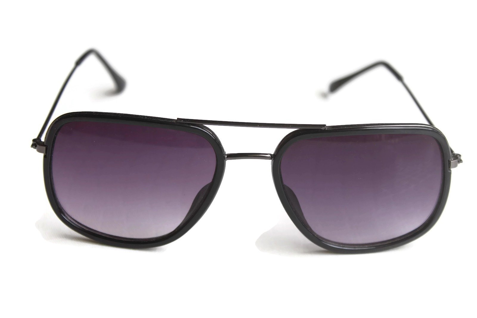 FunkyTradition Stylish Black Gradient Aviator Sunglasses - FunkyTradition