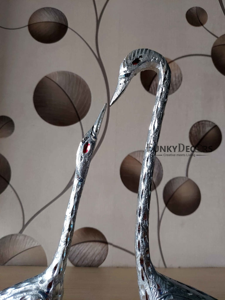 FunkyTradition Swan Love Birds Collectible Statue Metal Showpiece 28 Cm Tall Figurines
