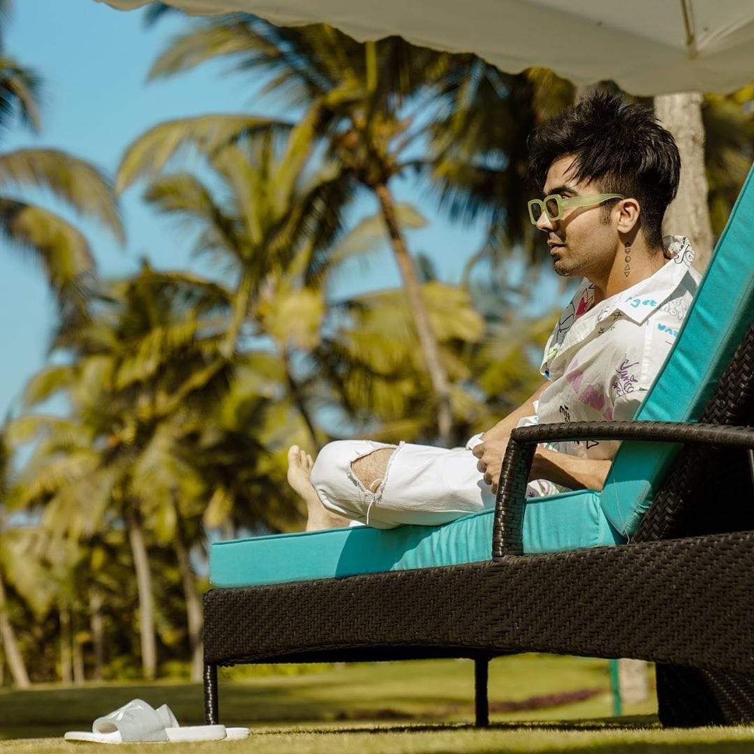 Hardy Sandhu Hot Small Rectangle Sunglasses For Men And Women-FunkyTradition - FunkyTradition