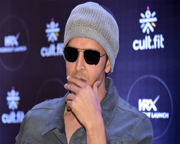 Hrithik Roshan War Movie Square Sunglasses For Men-FunkyTradition - FunkyTradition