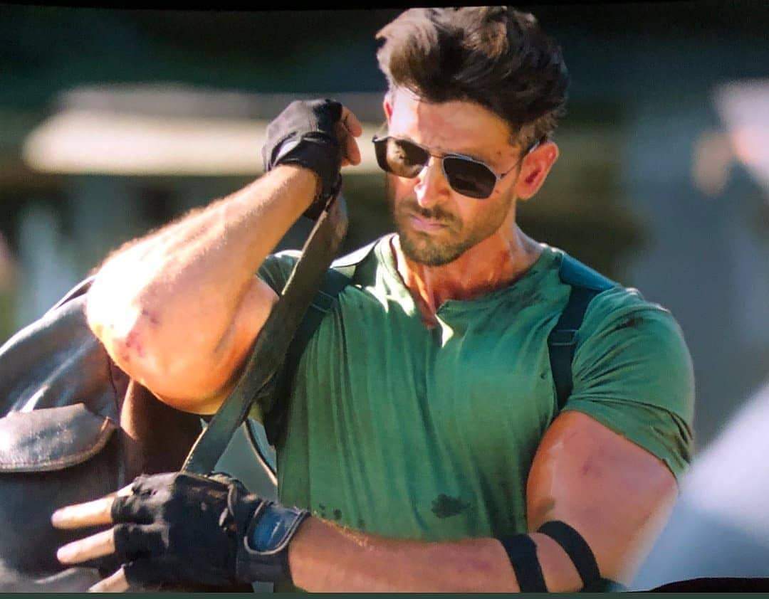 Hrithik Roshan War Movie Stylish Sunglasses For Men-FunkyTradition - FunkyTradition