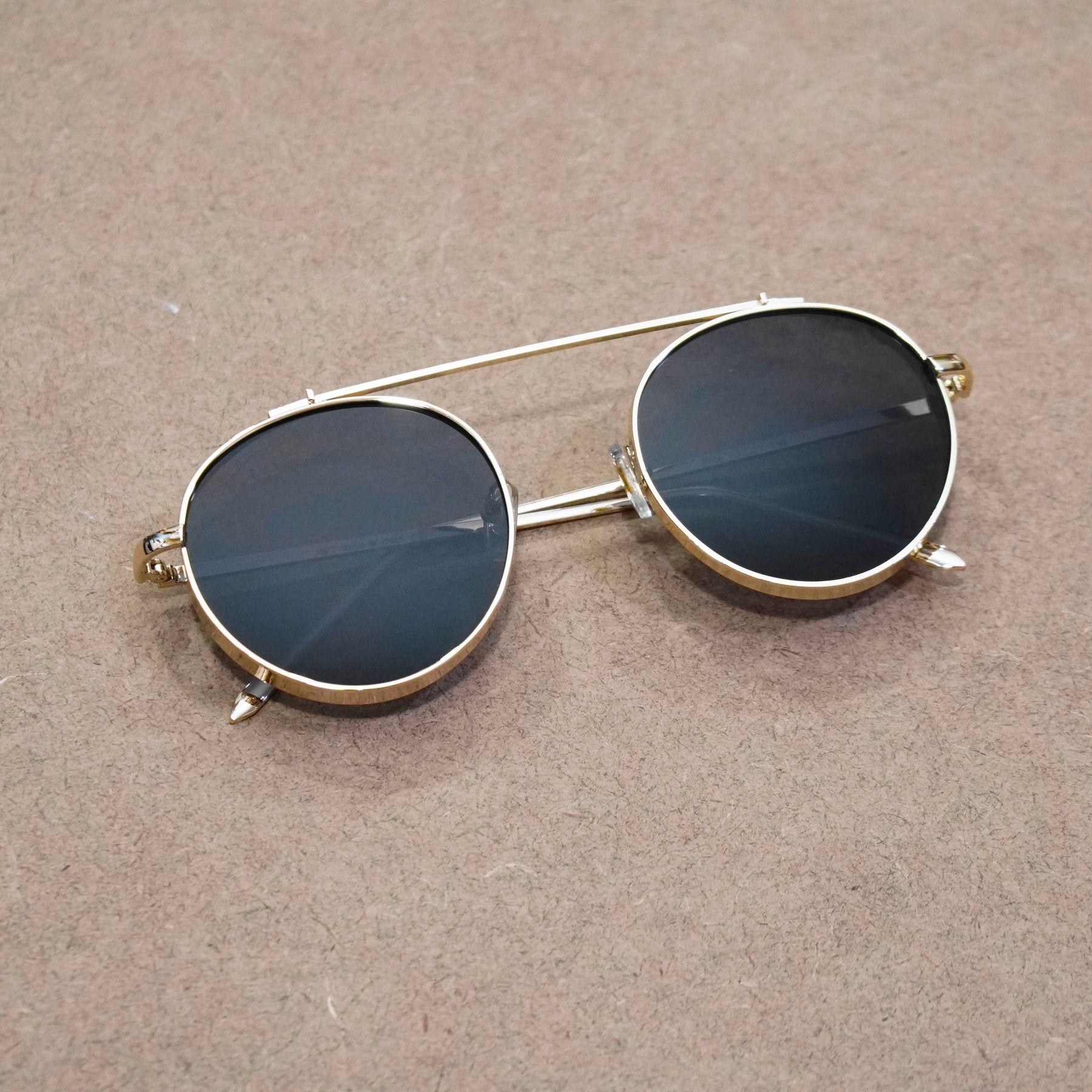 Round Black And Gold Sunglasses For Men And Women-FunkyTradition
