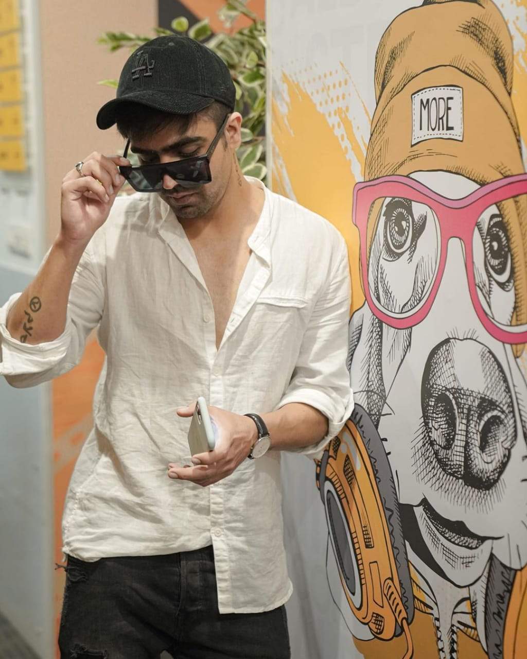 Kunal Khemu Oversized Square Sunglasses For Men And Women-FunkyTradition - FunkyTradition