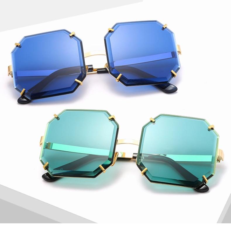 Premium Edition Square Sunglasses For Women -FunkyTradition