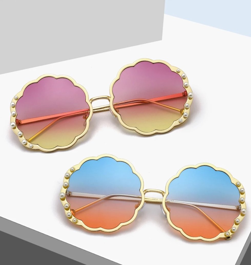 Unique Gradient Round Sunglasses For Women-FunkyTradition