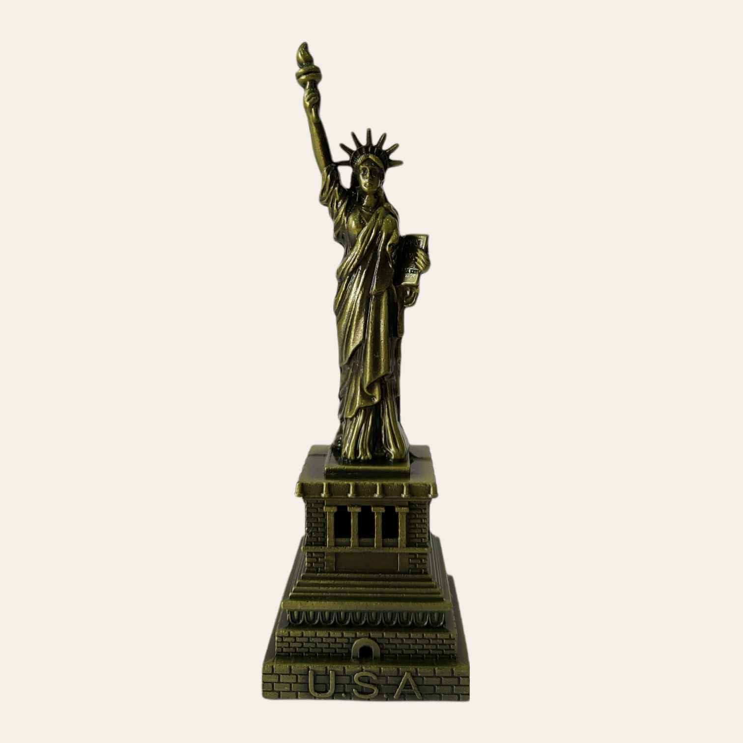 FunkyTradition Statue of Liberty New York City Showpiece for Home Office Decor and Anniversary Birthday Gifts