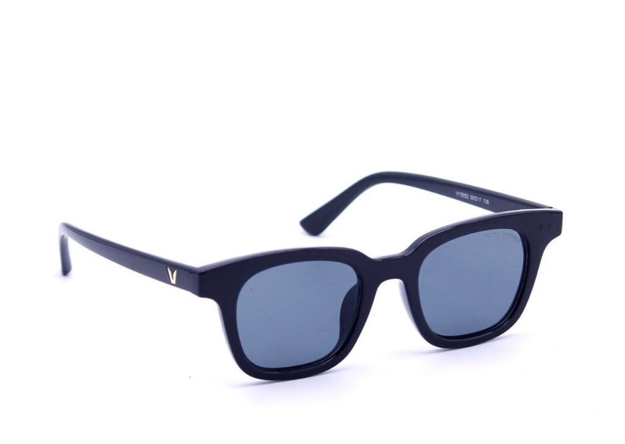 FunkyTradition Stylish Black Monster Wayfarer Sunglasses